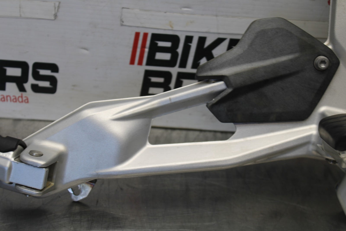 20-23 BMW F900R RIGHT REARSET REAR SET DRIVER FOOT PEG REST STOP BB923