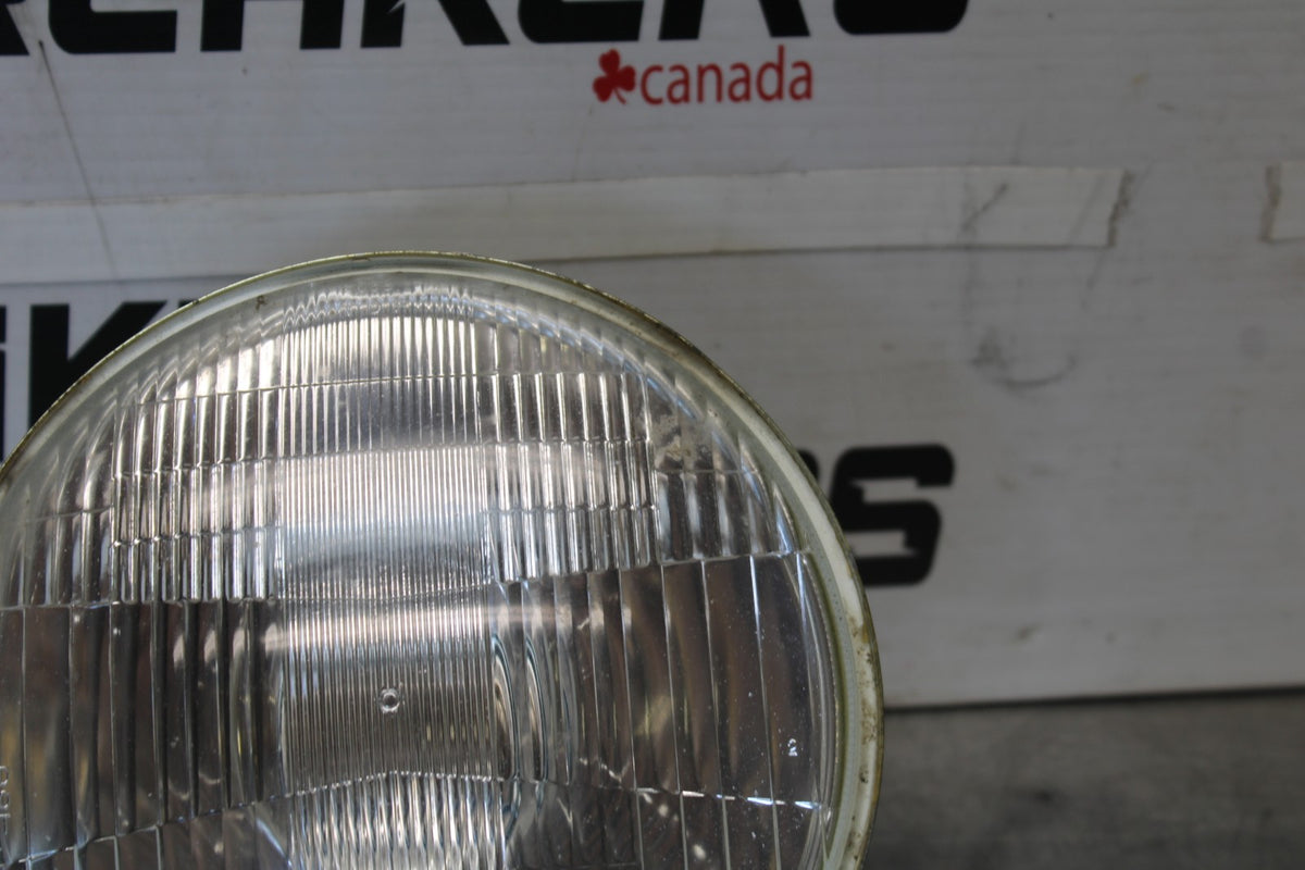 08 YAMAHA V STAR 1100 XVS1100AW CLASSIC SINGLE HEADLIGHT HEAD LAMP LIGHT BB916