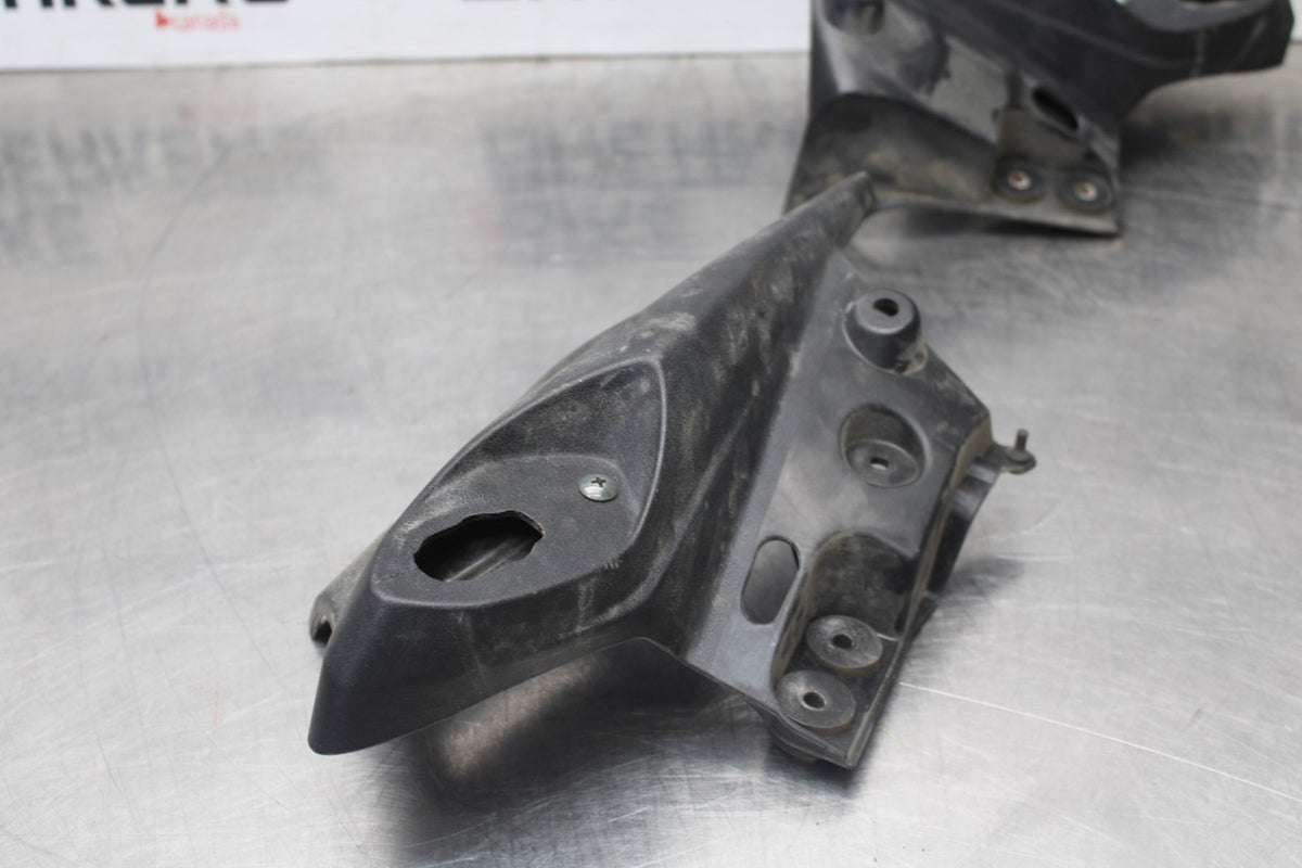 05-06 KAWASAKI NINJA ZX6R RIGHT LEFT REAR BACK TAIL FAIRING COWL SHROUD BB877