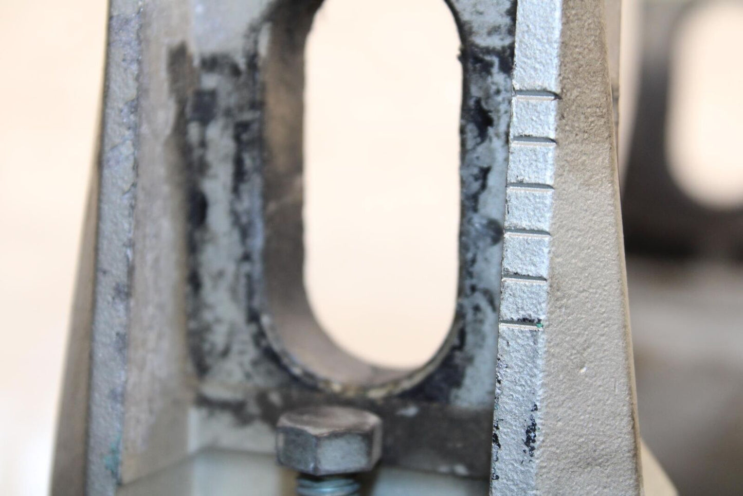 2000 Kawasaki Ninja ZX12R ZX1200A REAR SWINGARM BACK SUSPENSION BB565