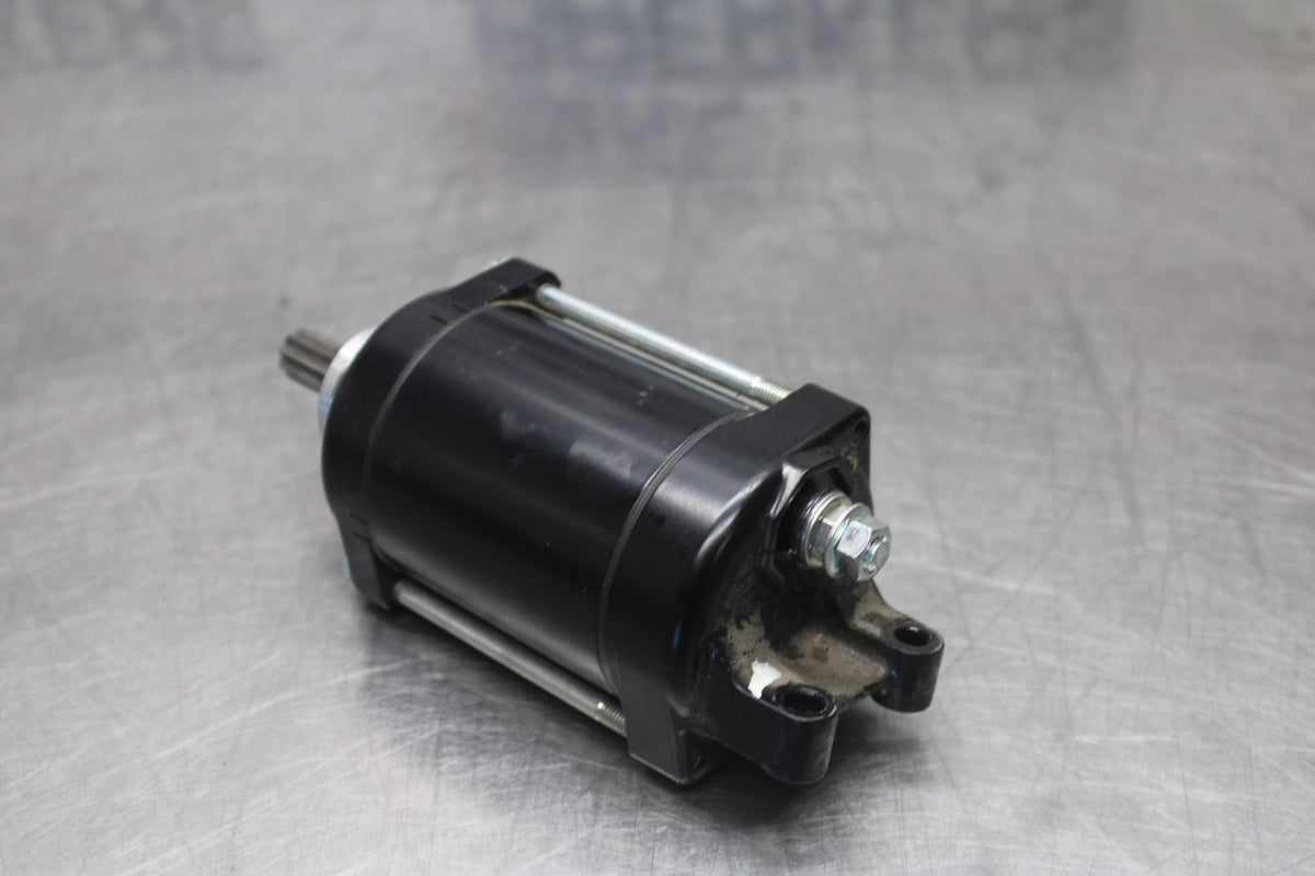 25 KAWASAKI Z900 ENGINE STARTING STARTER MOTOR -DC 12V BB928