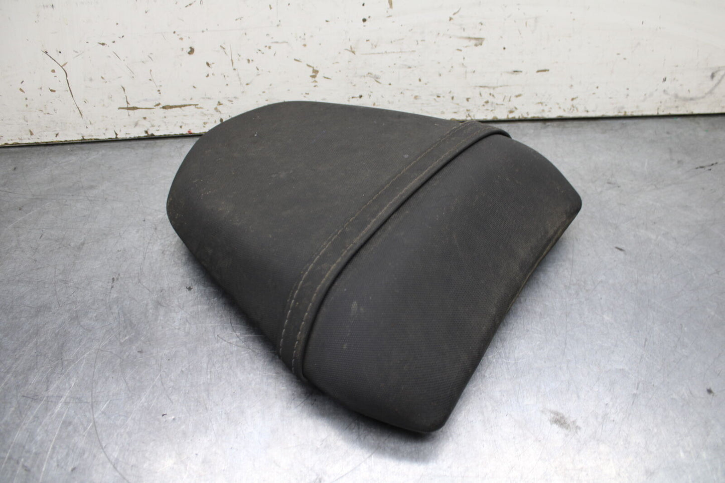 14-15 KAWASAKI NINJA 650 EX650F ABS REAR PASSENGER TANDEM SEAT PAD SADDLE BB741