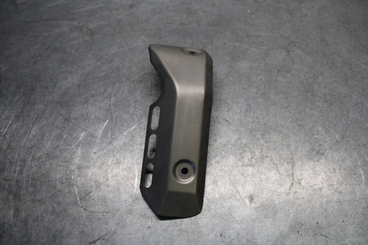 21-24 YAMAHA MT-07 REAR BACK MUFFLER EXHAUST PIPE COVER HEAT SHIELD GUARD BB662