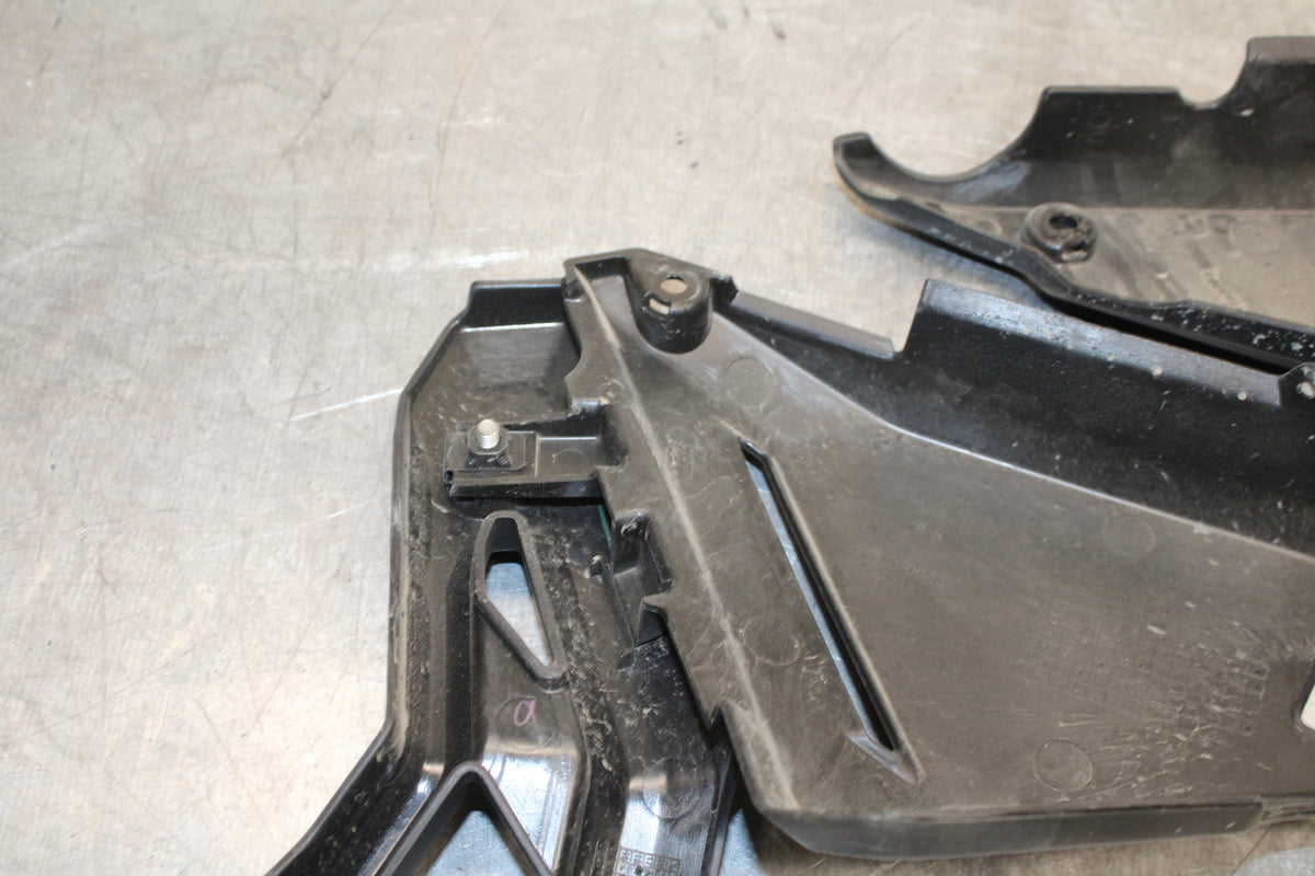 18-24 KAWASAKI NINJA 650 RIGHT LEFT FRAME SIDE COVERS COWLS PANELS TRIM BB725 