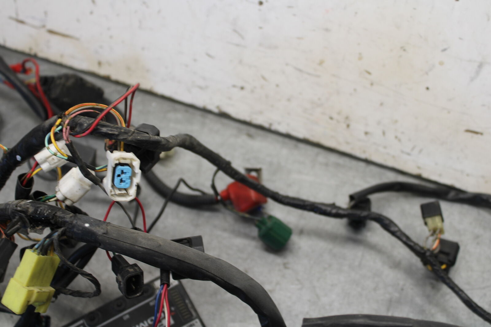 05-06 SUZUKI GSXR1000 MAIN ENGINE WIRING HARNESS WIRE LOOM 36610-41G30 BB677