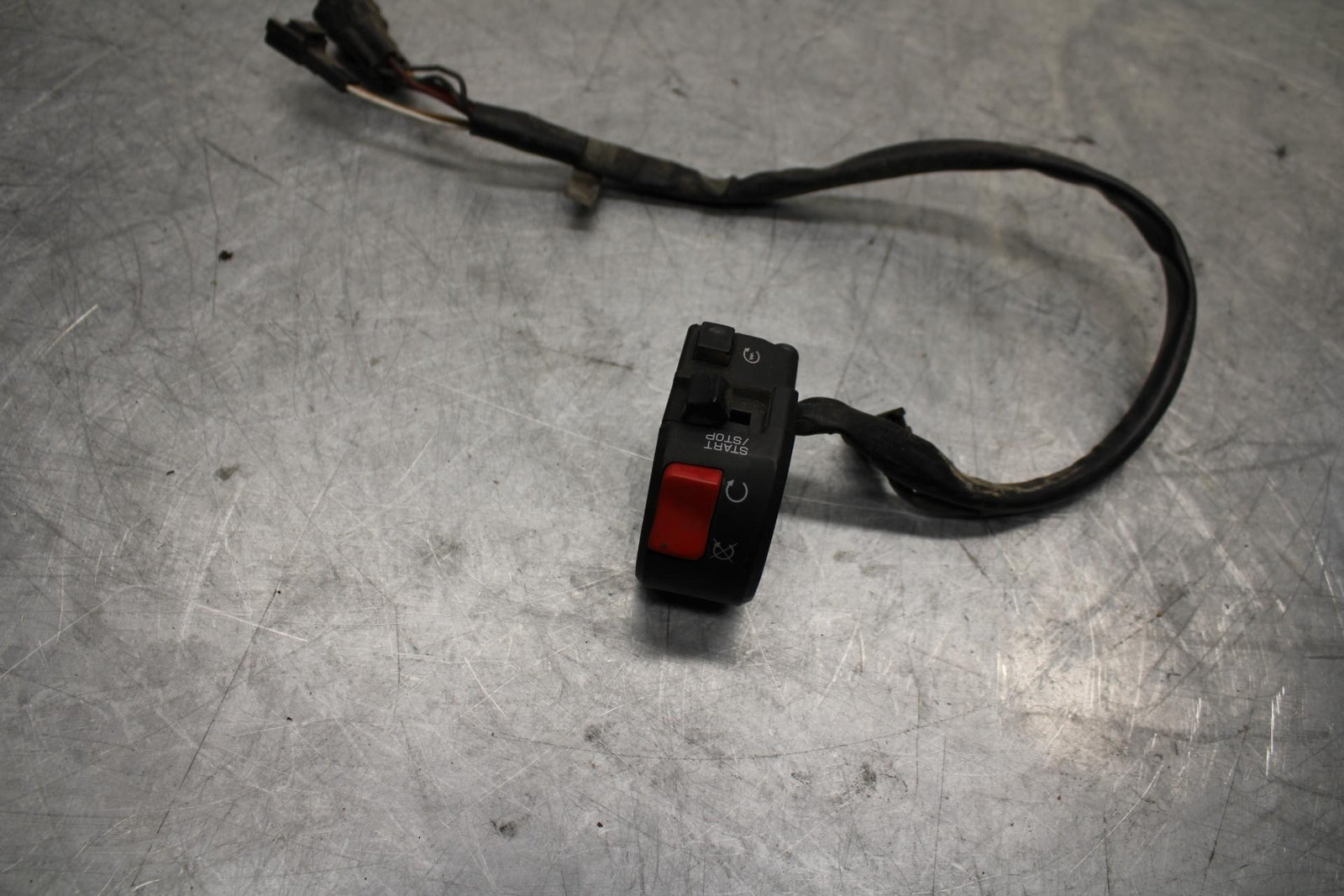 11-15 KAWASAKI ZX1000R RIGHT CLIP ON HANDLE KILL OFF START SWITCH SWITCHES BB445