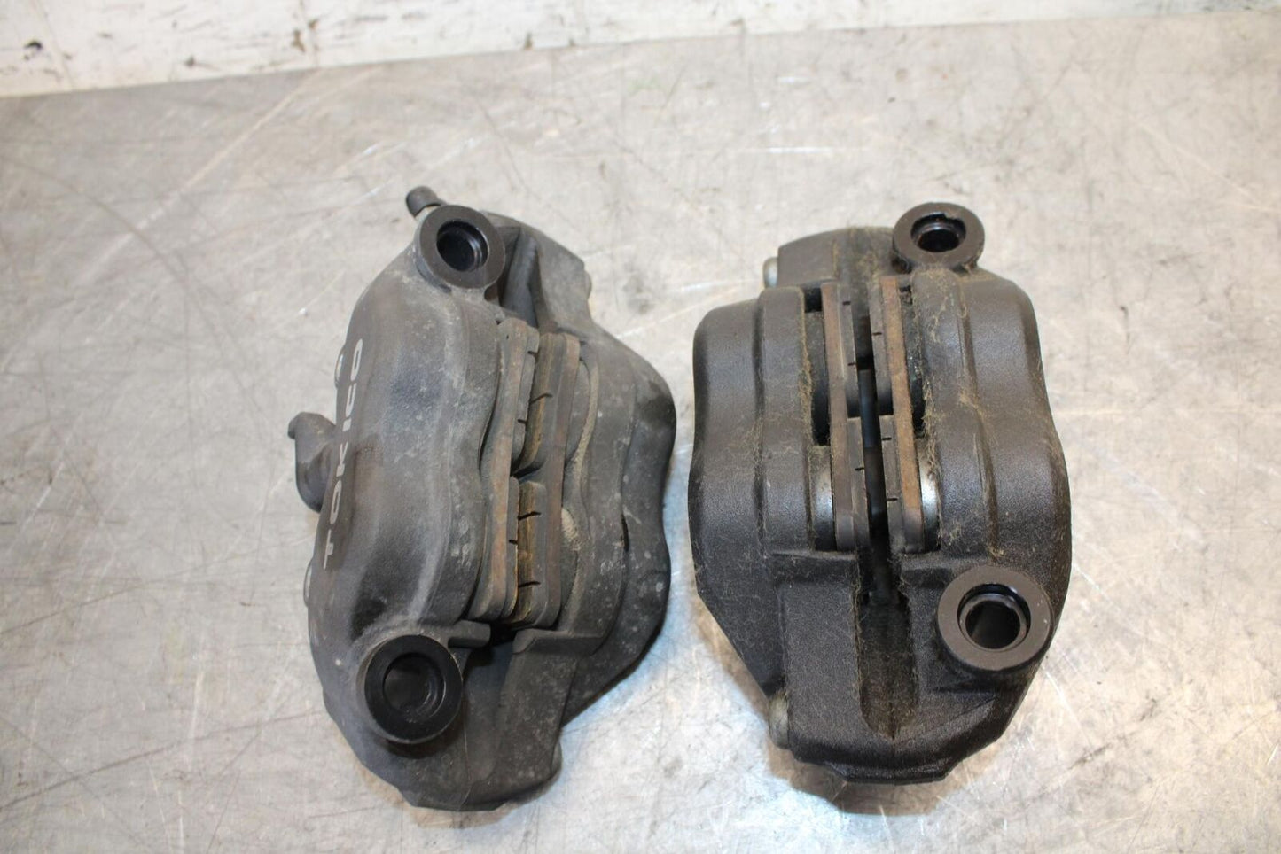 2009 Honda CBR600RR RIGHT LEFT FRONT BRAKE CALIPER SET PAIR CALIPERS BB536