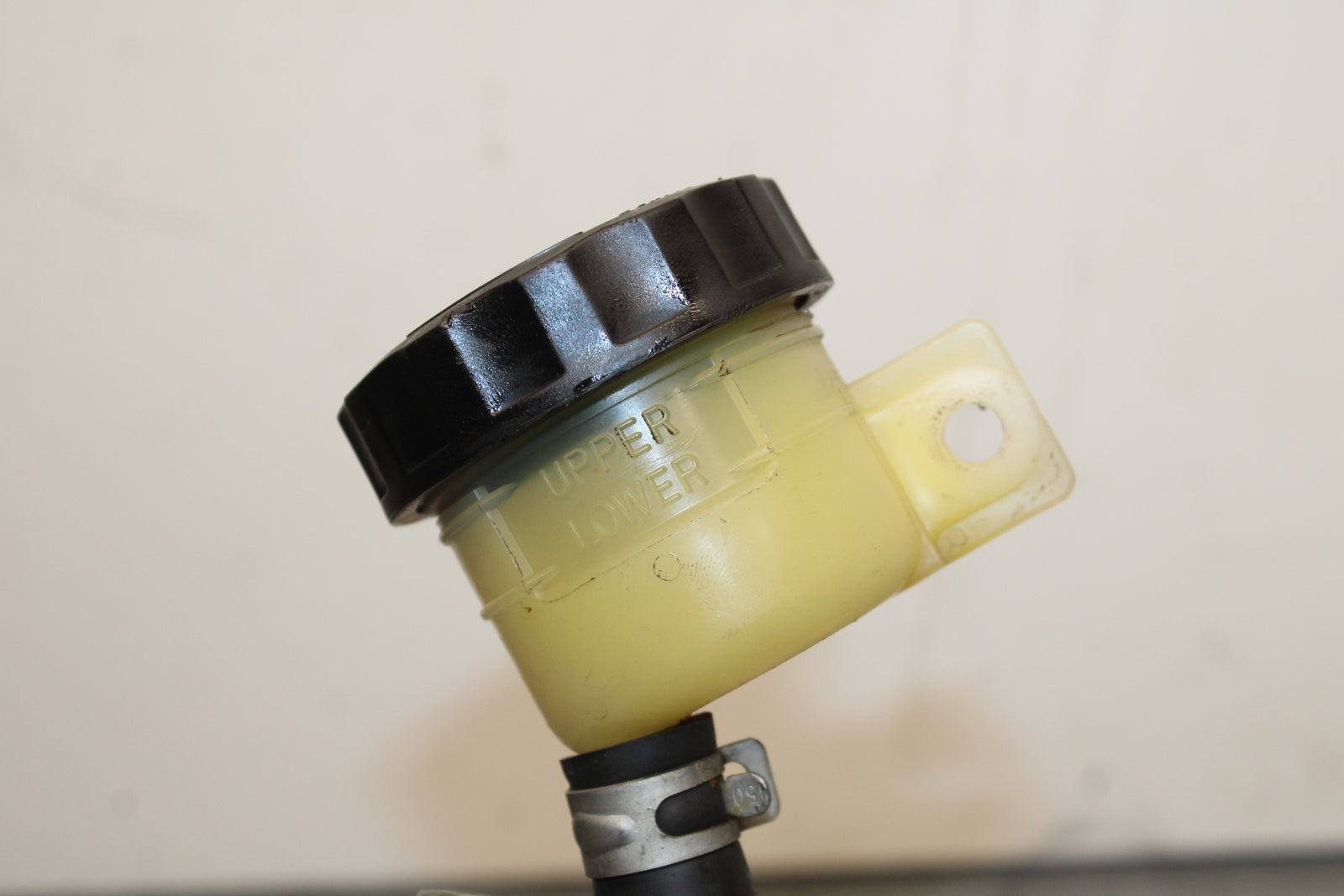 03-08 KAWASAKI VULCAN 1600 REAR BACK BRAKE MASTER CYLINDER W RESERVOIR BB123