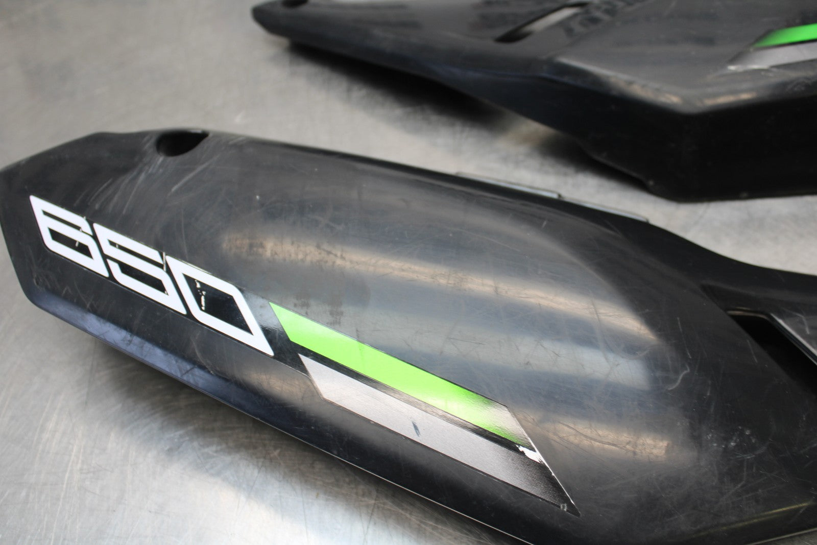 08-18 KAWASAKI KLR650 RIGHT & LEFT REAR BACK TAIL FAIRING COWL SHROUD BB183