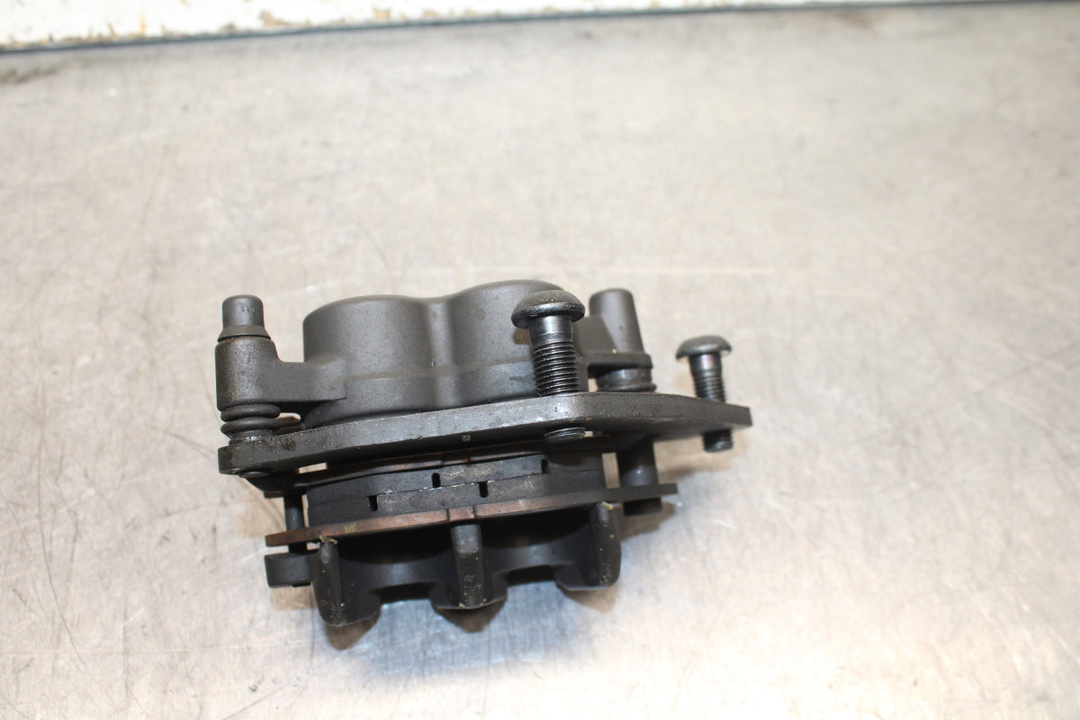 15-17 YAMAHA YZF R3 RIGHT FRONT BRAKE CALIPER BB111