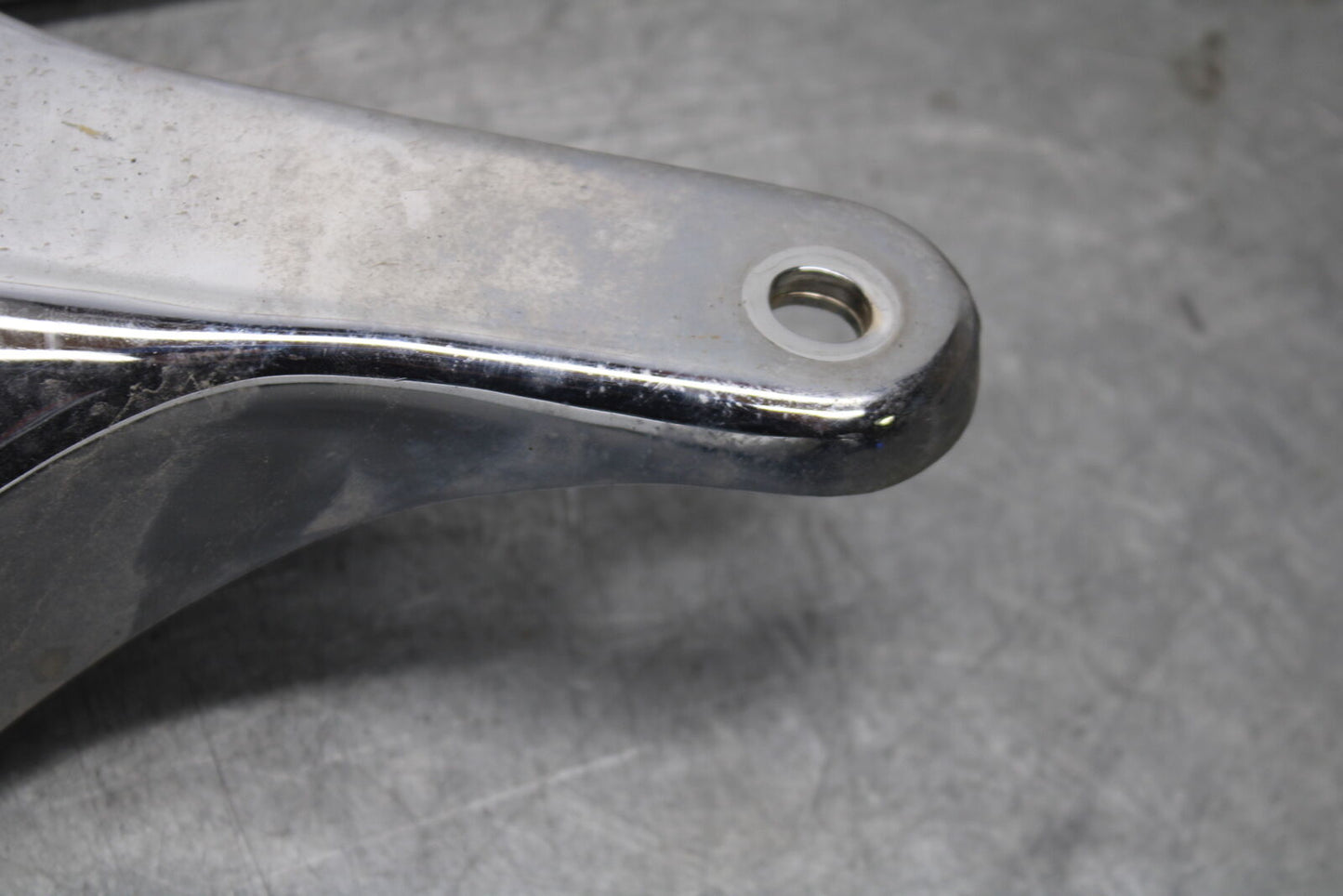 05-09 SUZUKI BOULEVARD C90 REAR BACK FENDER SUPPORT FRAME SUBFRAME BB692