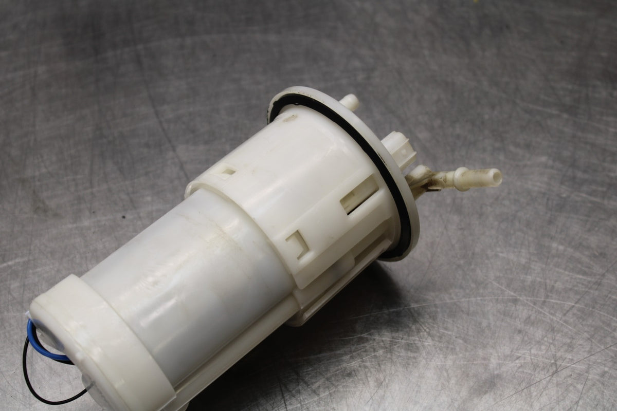 04-05 YAMAHA YZF R1 FUEL PUMP GAS PETROL SENDER UNIT  BB173