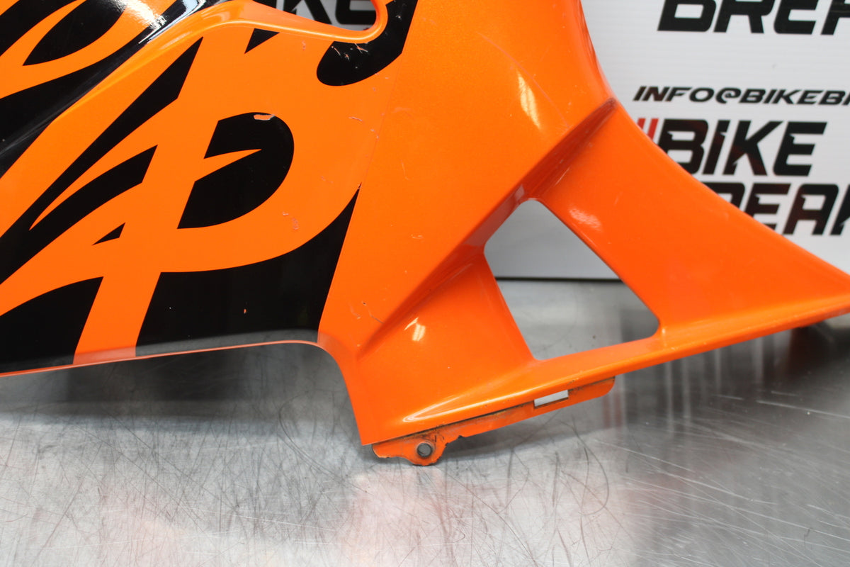 05-06 HONDA CBR600RR RIGHT MID UPPER SIDE FAIRING COWL PLASTIC BB149