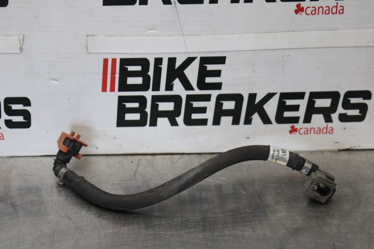 12 TRIUMPH STREET TRIPLE R FUEL HOSE GAS LINE TUBE PIPE BB914