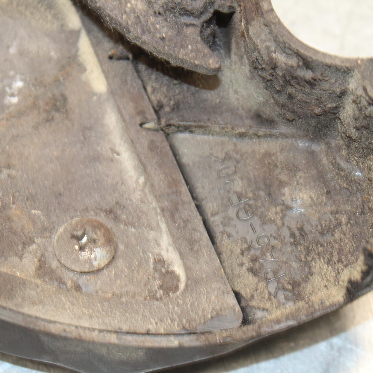 21 KAWASAKI NINJA ZX6R ENGINE SPROCKET COVER BB647