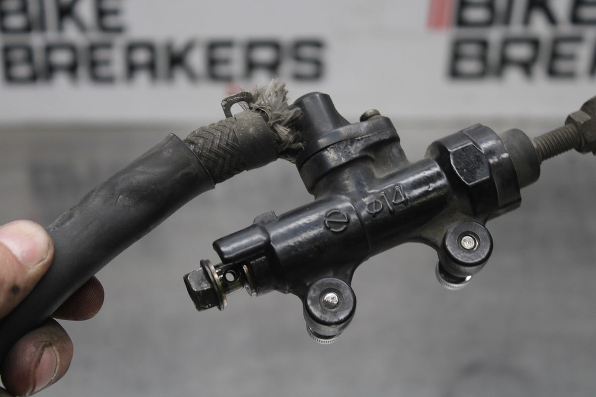 84 HONDA INTERCEPTOR 1000 VF1000F REAR BRAKE MASTER CYLINDER RESERVOIR BB878