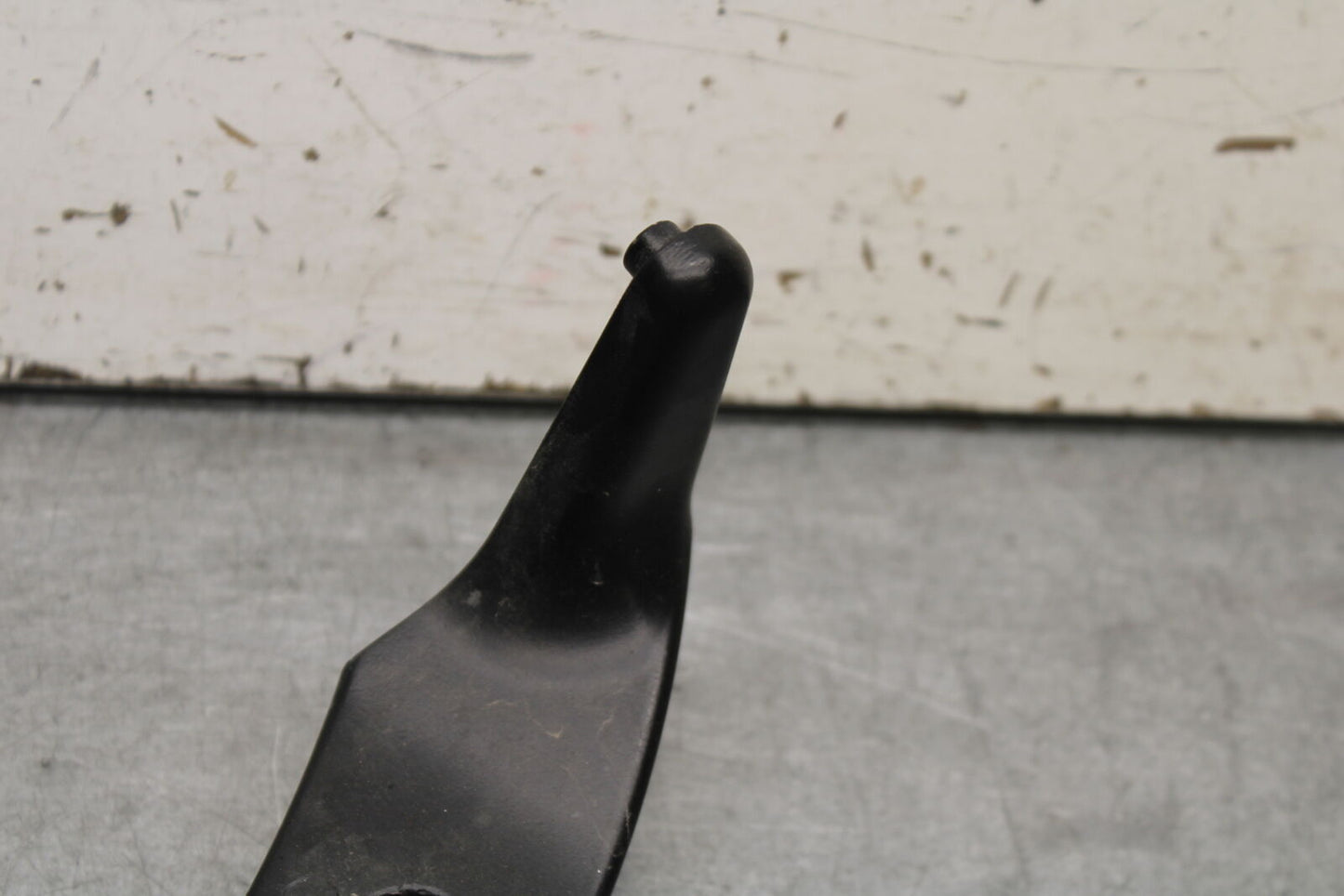 05-06 HONDA CBR600RR UPPER FAIRING MIRROR GAUGES STAY BRACKET BB655