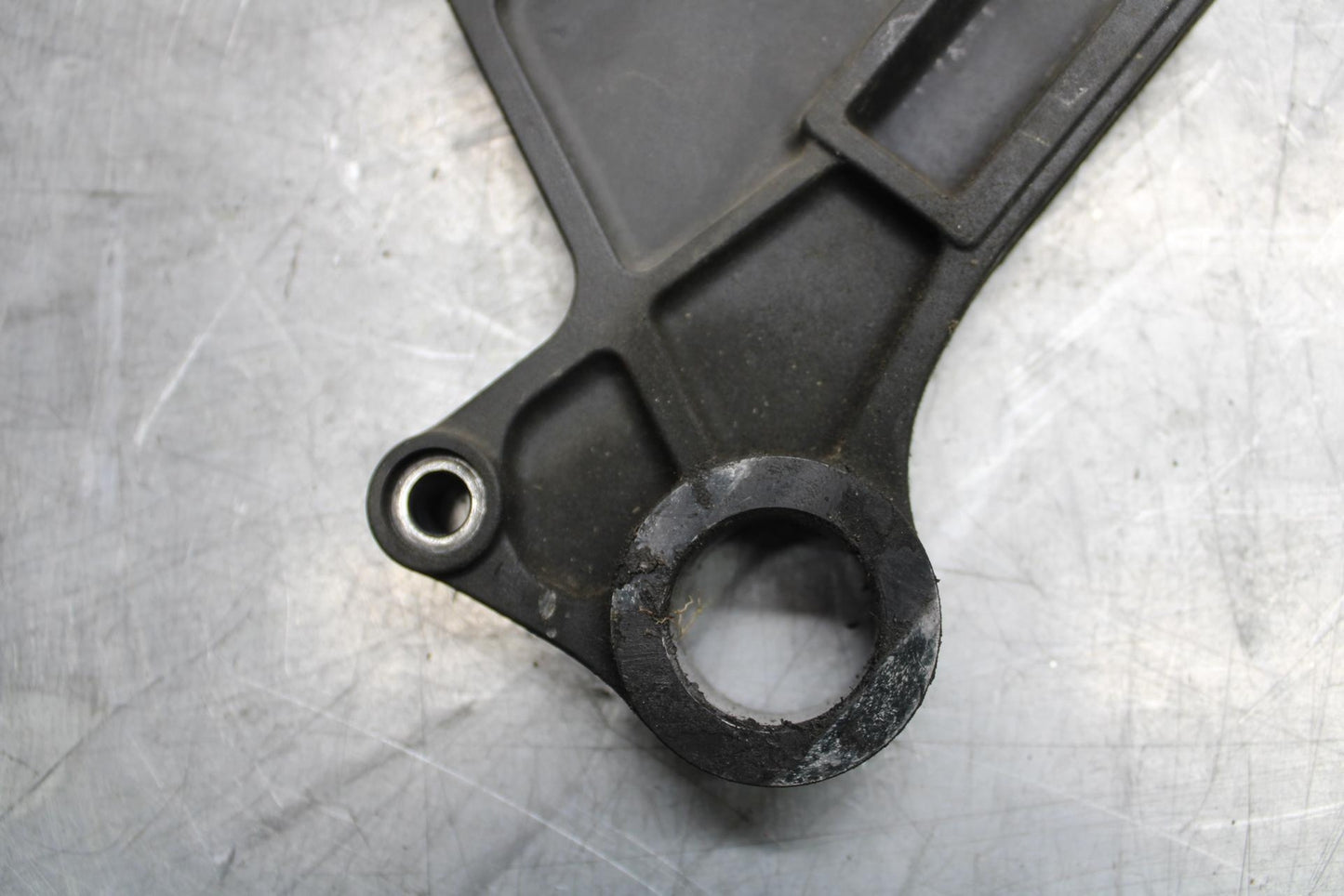 2009 Kawasaki Ninja ZX600R REAR BRAKE CALIPER HANGER  MOUNTING BRACKET  BB548