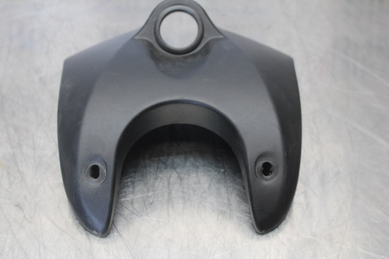 09 YAMAHA ROYAL STAR XVZ1300TF VENTURE IGNITION TRIM PANEL COVER BB151