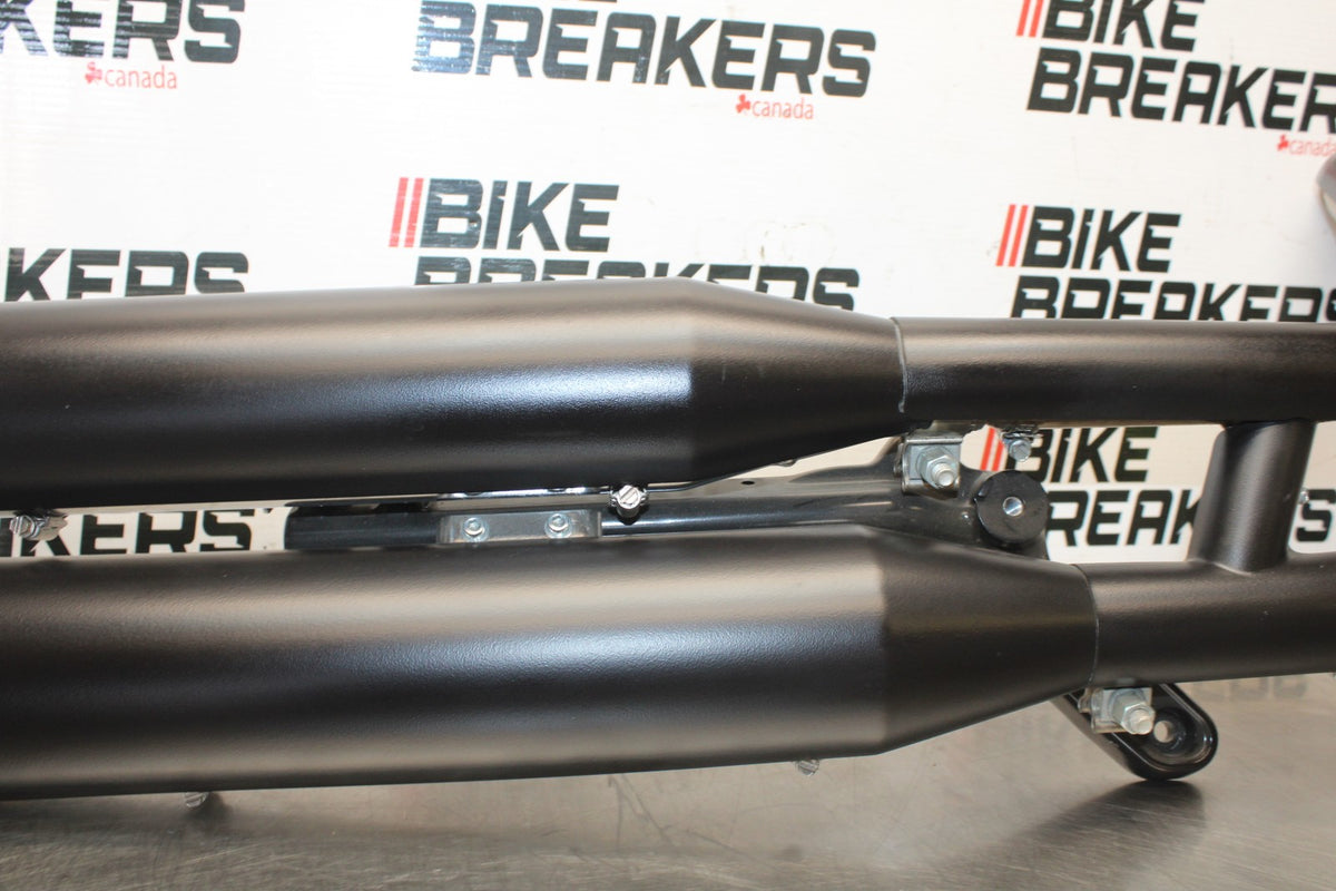 22 HARLEY-DAVIDSON SOFTAIL EXHAUST PIPE BB859
