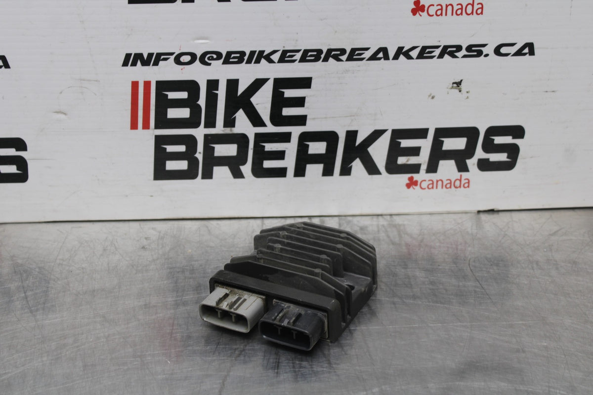 13-15 HONDA CBR500R RECTIFIER VOLTAGE REGULATOR BB834
