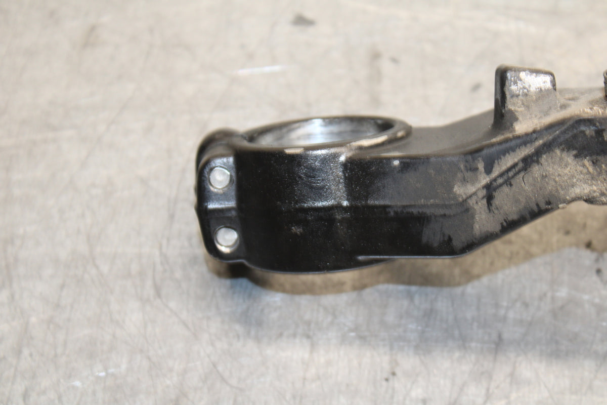 03-04 TRIUMPH DAYTONA 600 FRONT FORKS CLAMP LOWER TRIPLE TREE STEM BB745