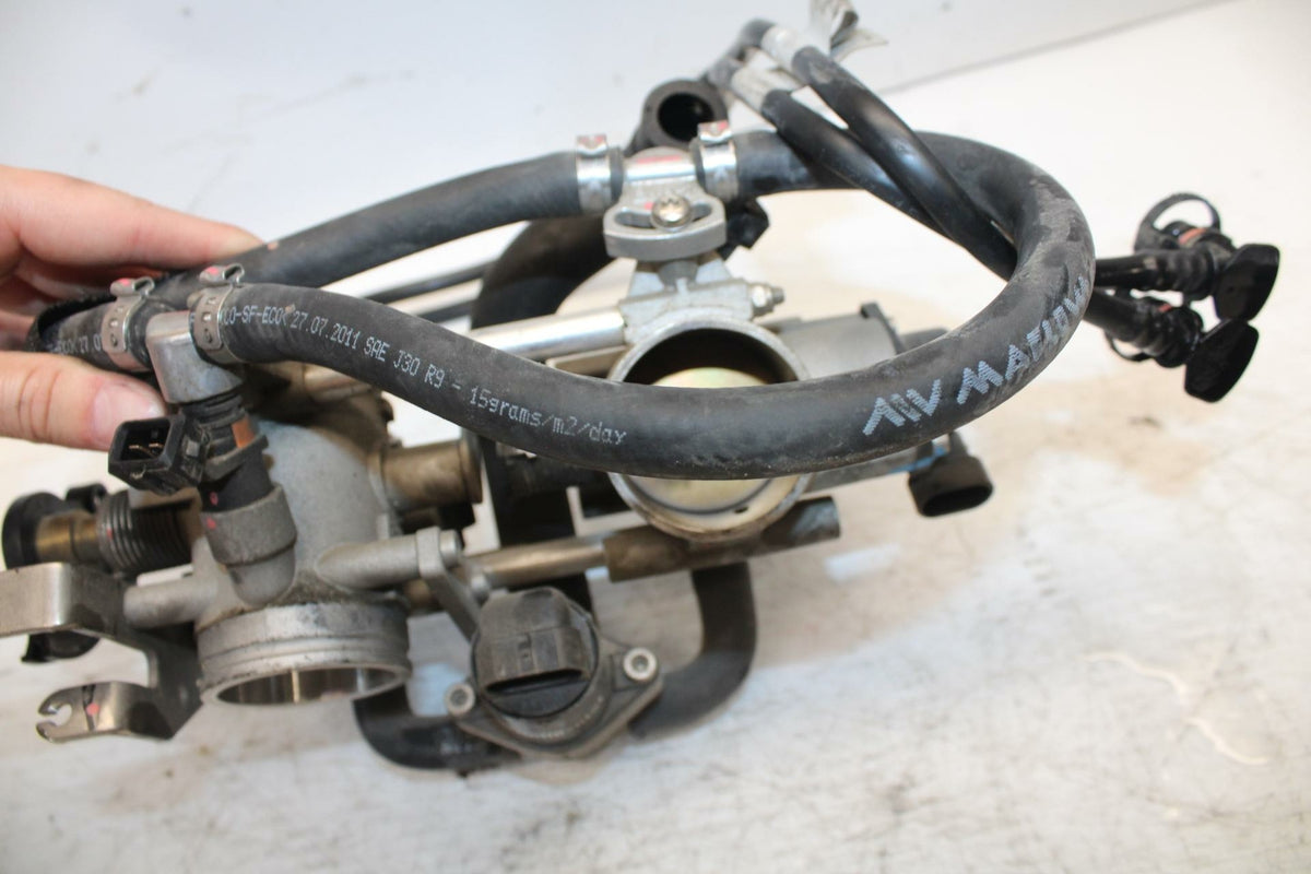 12 DUCATI MONSTER 796 MAIN FUEL INJECTORS / THROTTLE BODIES BB276