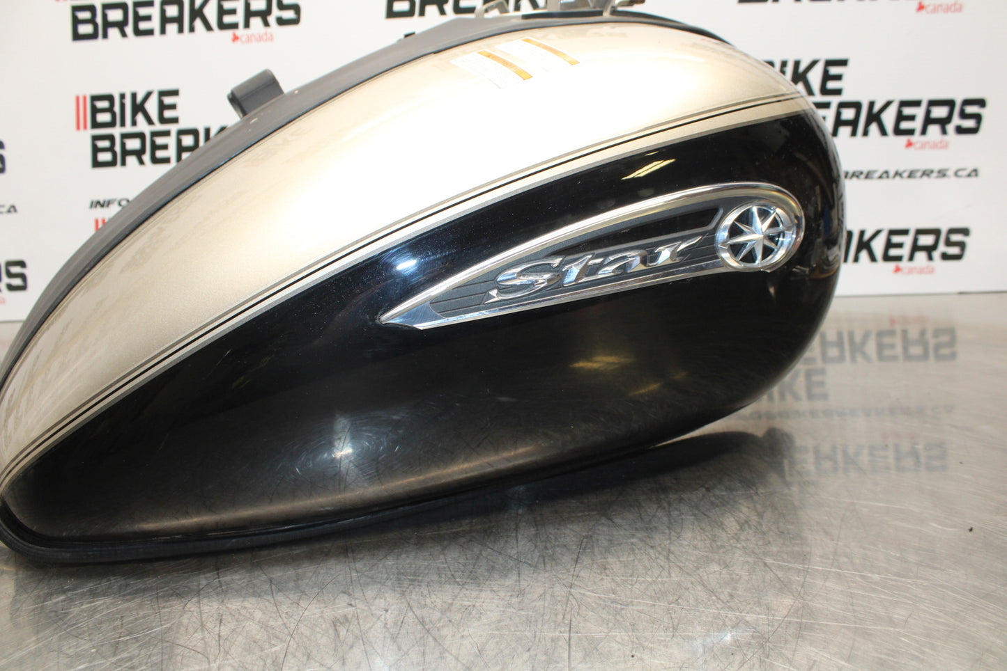 09 YAMAHA ROYAL STAR XVZ1300TF VENTURE GAS TANK FUEL PETROL RESERVOIR BB151