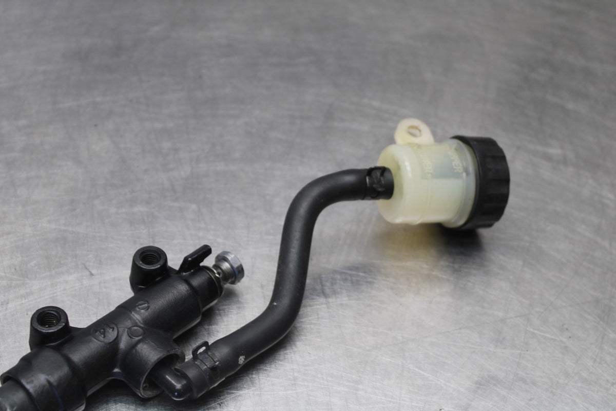 12 TRIUMPH STREET TRIPLE R REAR BACK BRAKE MASTER CYLINDER W RESERVOIR BB914