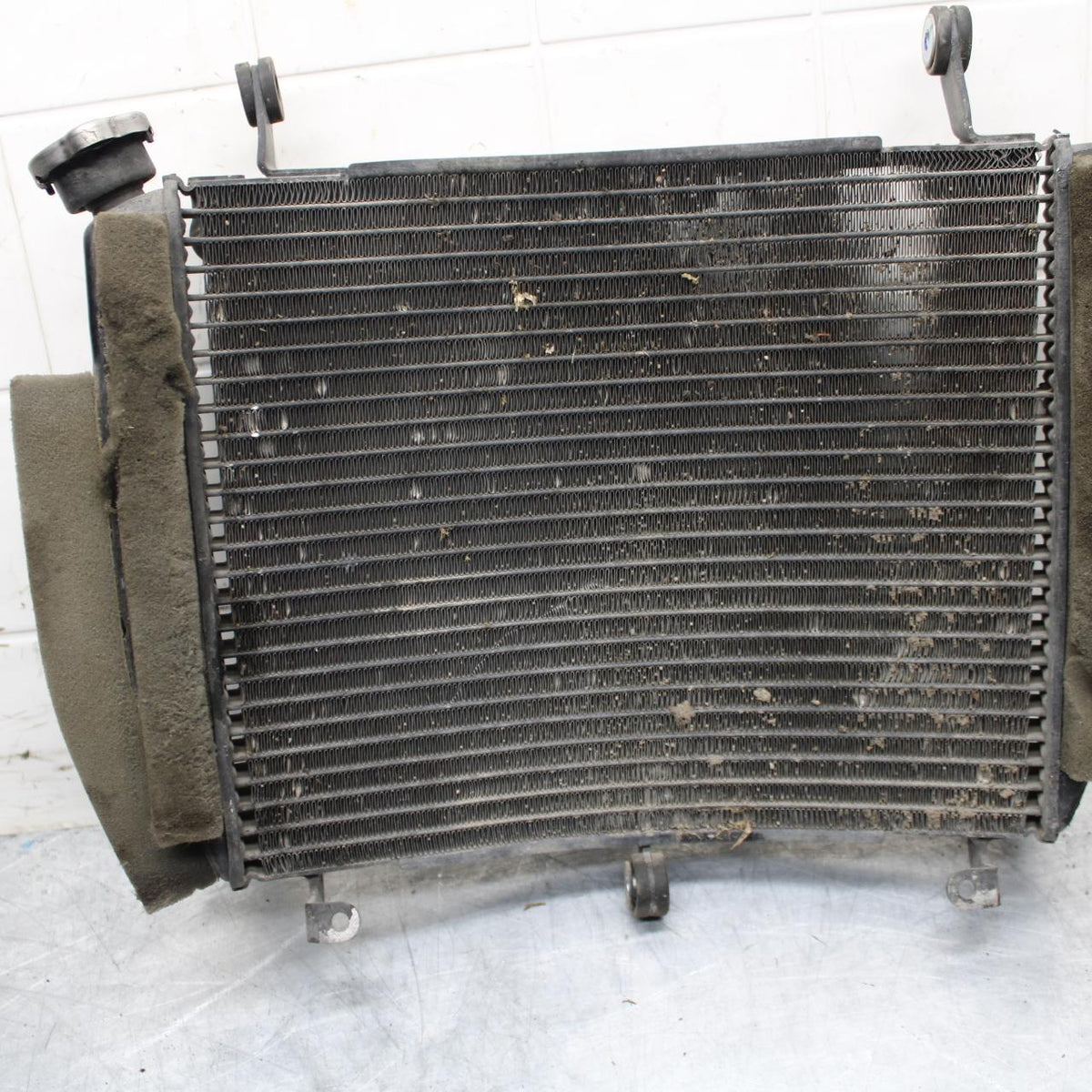 05 YAMAHA YZF R6S ENGINE RADIATOR MOTOR COOLER COOLING RADIATER BB462