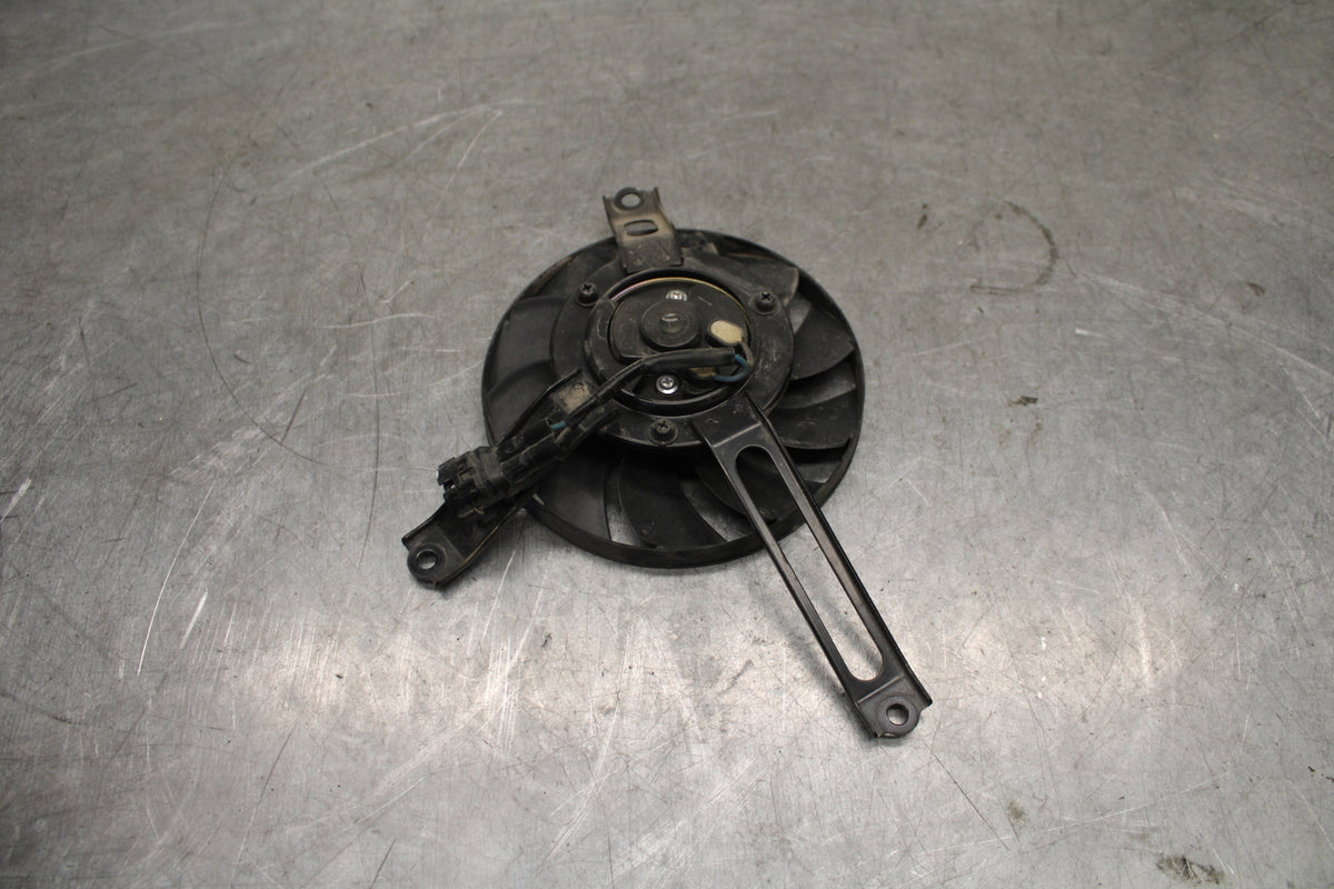 17-21 HONDA CBR1000RR SP LEFT ENGINE RADIATOR COOLING FAN MOTOR BB681
