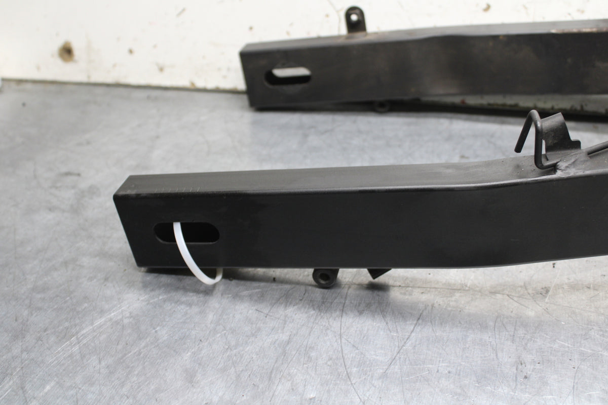 19-22 KAWASAKI Z400 REAR SWINGARM BACK SUSPENSION SWING ARM BB738