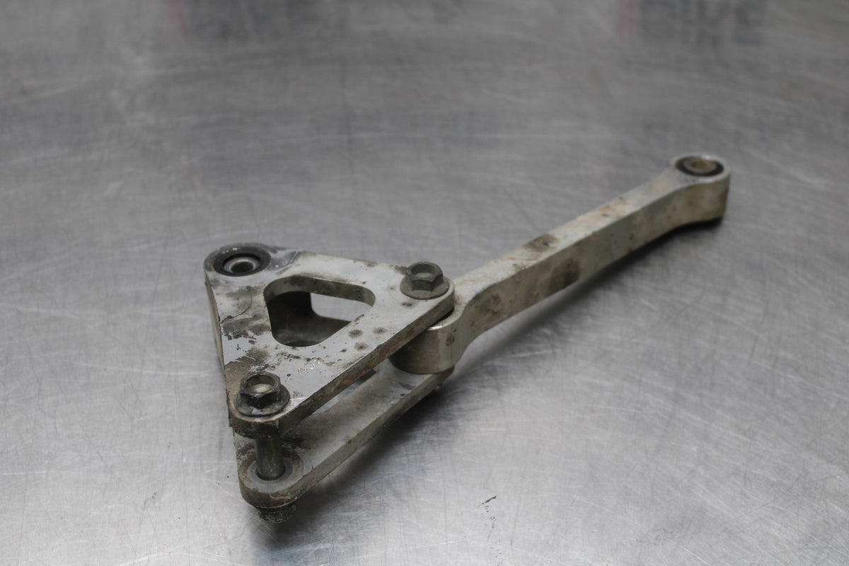 07 YAMAHA YZF R1 REAR DOGBONE SHOCK LINKAGE LINK BB826