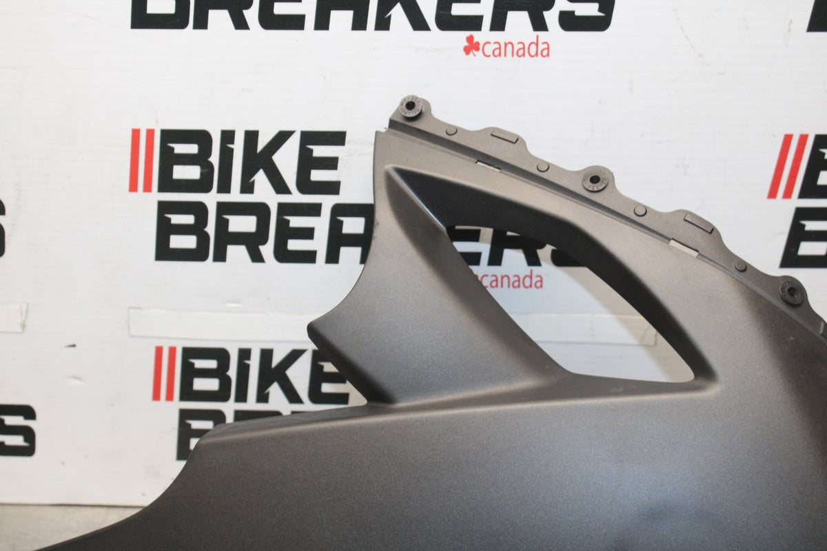 08 KAWASAKI NINJA ZX10R RIGHT LOWER BOTTOM BELLY SIDE FAIRING COWL  BB902
