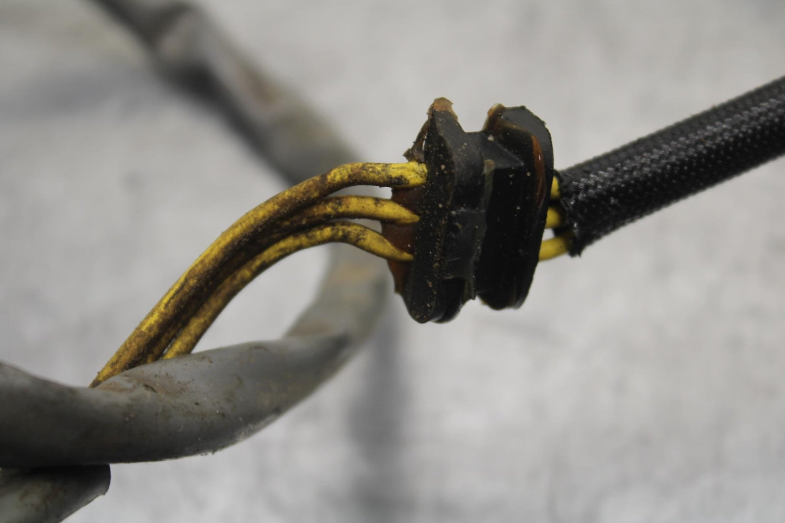 2009 Kawasaki Ninja EX250J STATOR GENERATOR ALTERNATOR MAGNETO 21003-0074 BB87