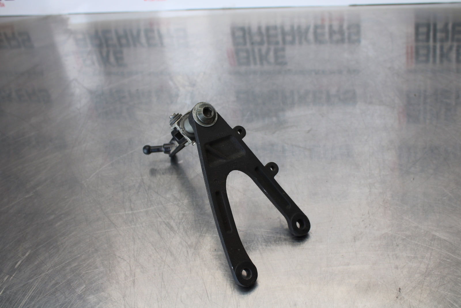 07-08 YAMAHA YZF R1 LEFT REARSET REAR SET DRIVER FOOT PEG REST STOP BB160