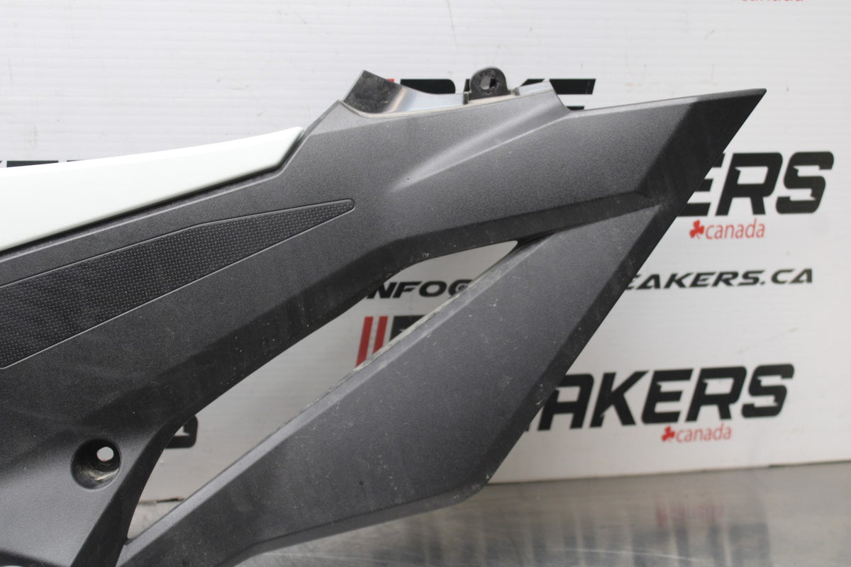 18-26 KAWASAKI Z400 LEFT LOWER MID UPPER SIDE FAIRING COWL BB852
