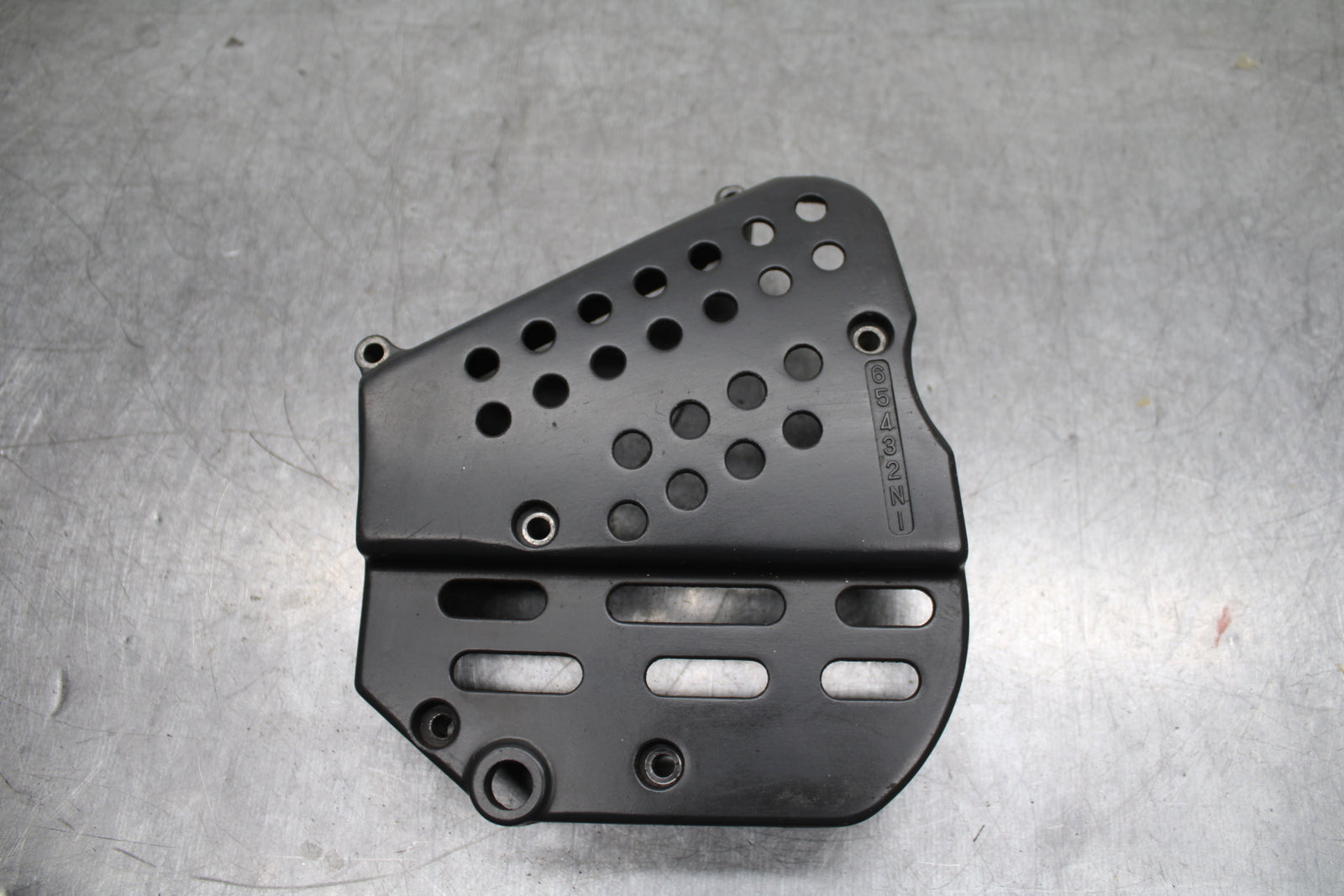 91-92 SUZUKI GSXR750 M  ENGINE SPROCKET COVER BB125