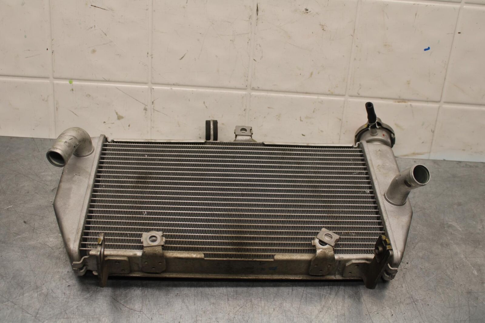 19-21 YAMAHA YZF R3 ENGINE RADIATOR MOTOR COOLER COOLING RADIATER BB588