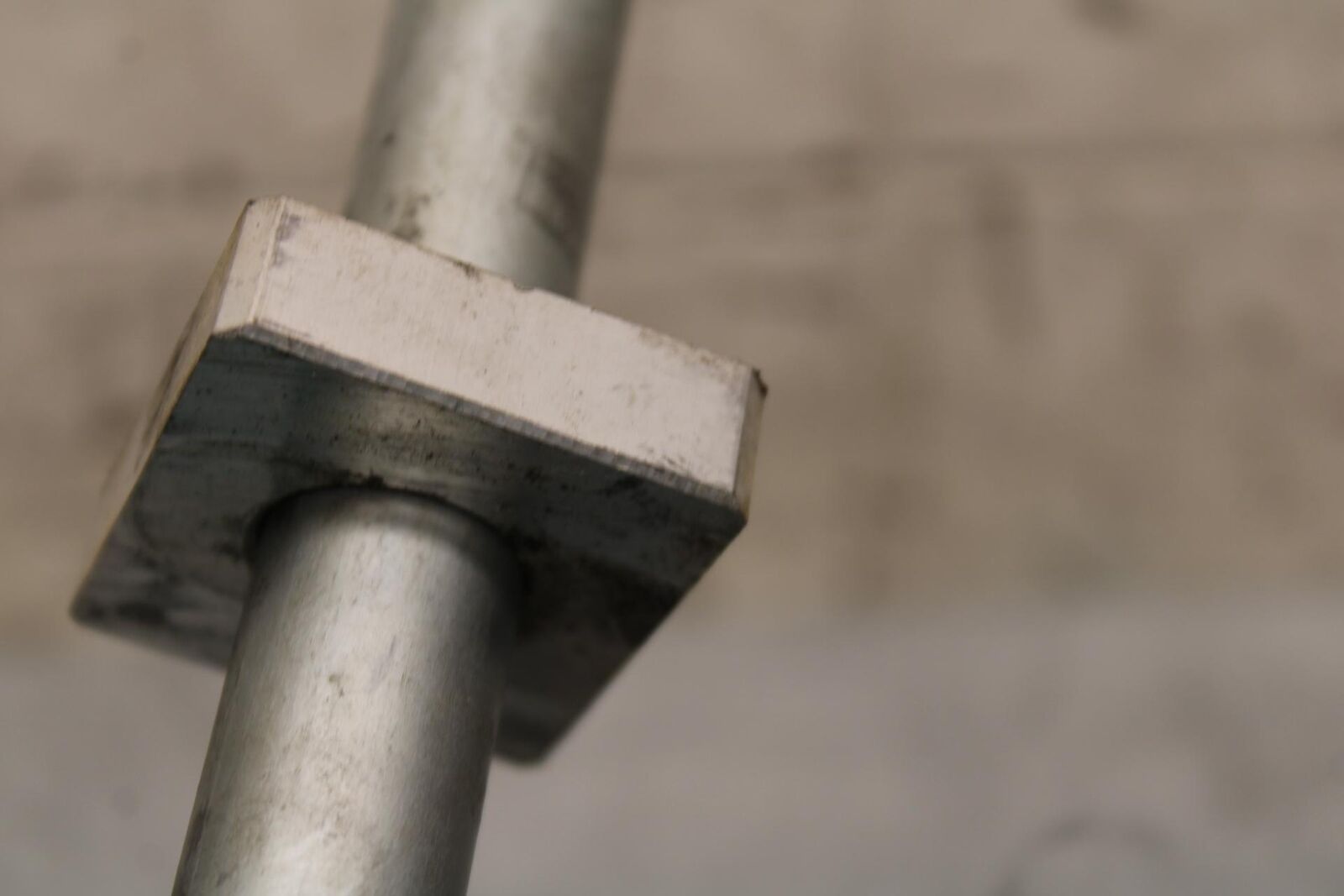 2014 Kawasaki Ninja 650 EX650E REAR AXLE BACK WHEEL RIM PIVOT BOLT AXEL BB569