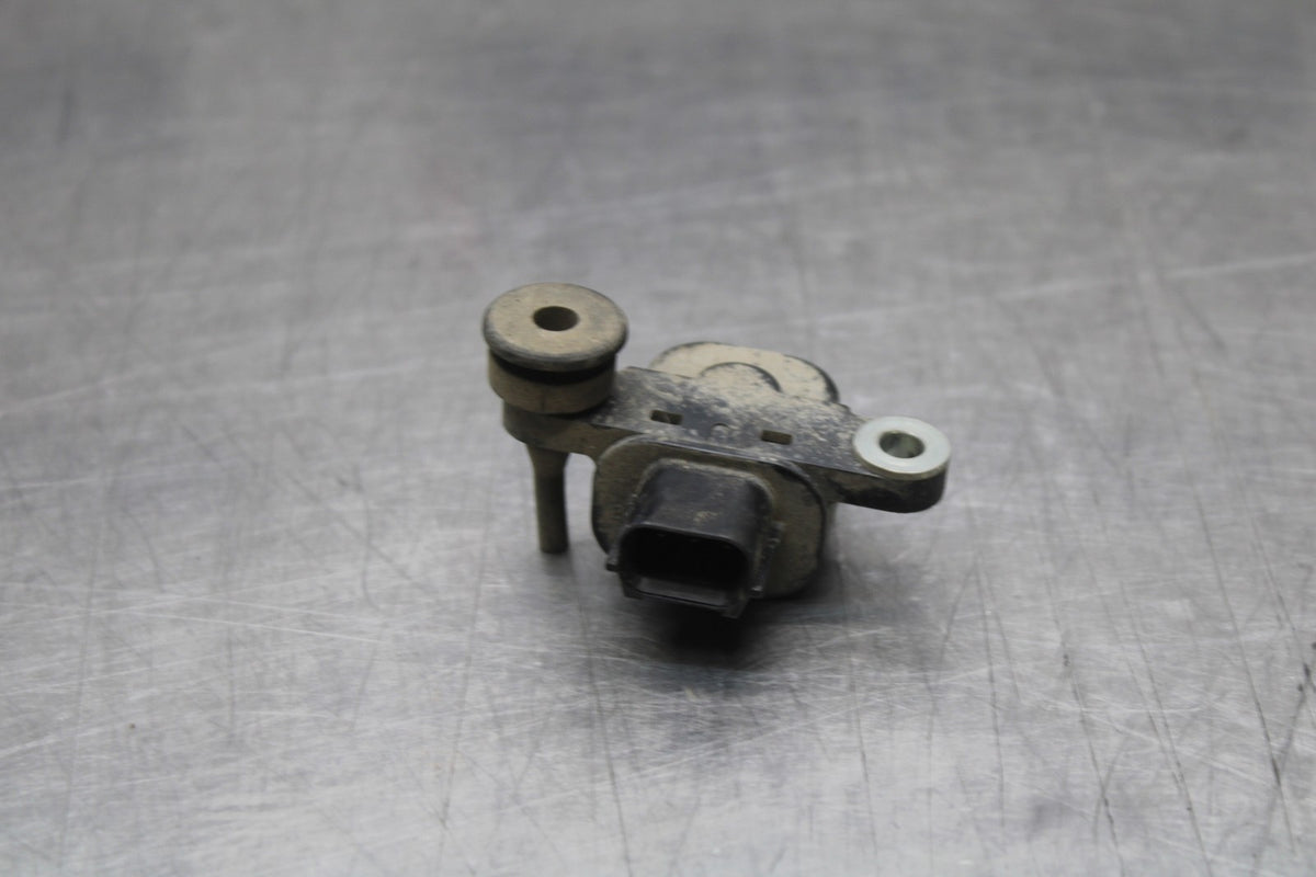 09-10 KAWASAKI ER-6N TIP OVER BANK ANGLE CRASH SENSOR SWITCH  BB205
