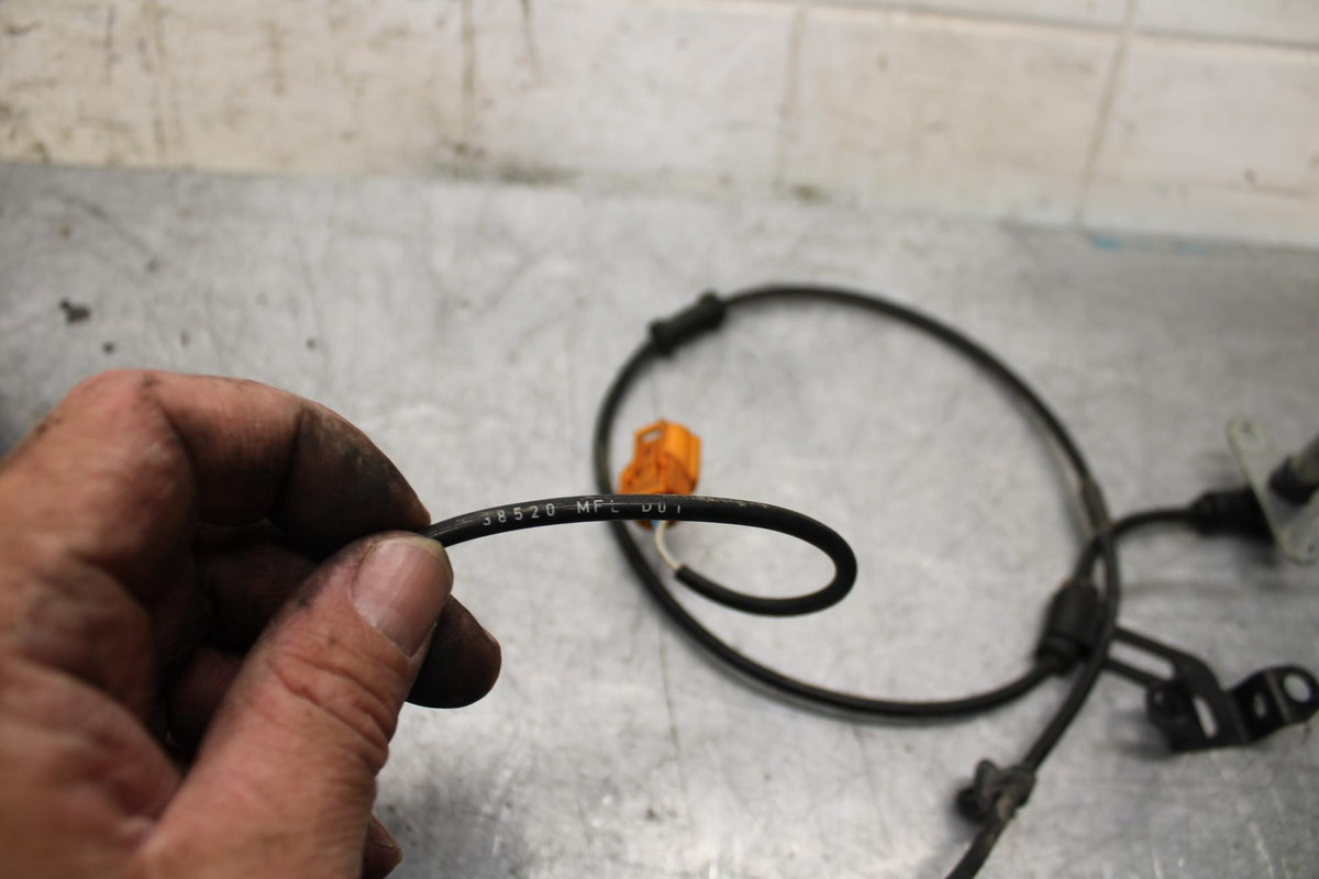 2016 Honda CBR1000RR FRONT ABS BRAKE SENSOR BB530