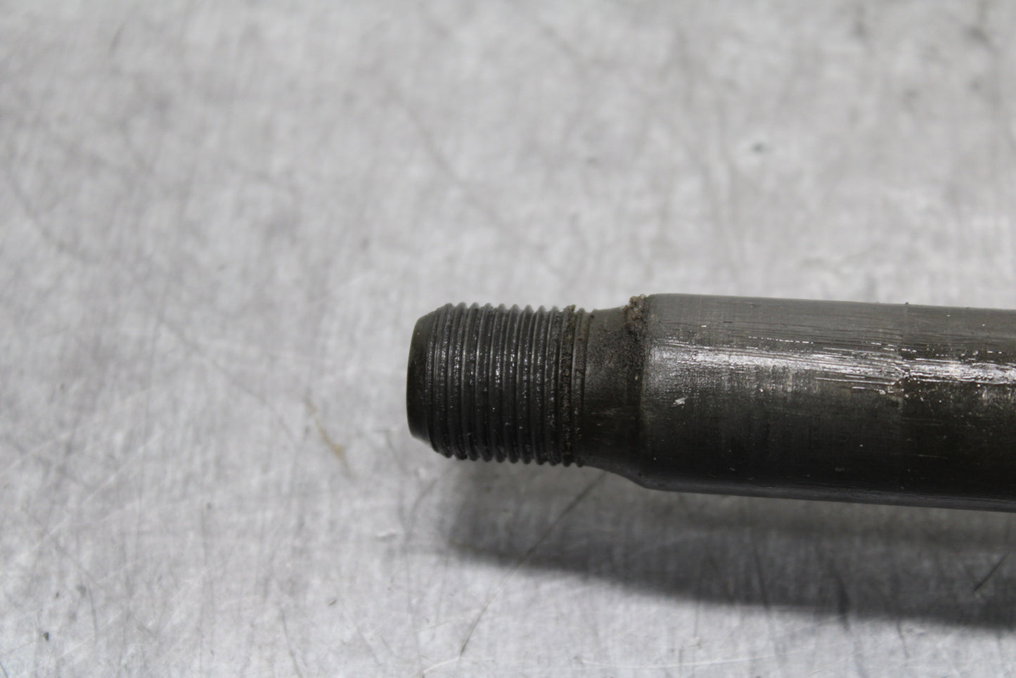 00-01 YAMAHA YZF R1 FRONT WHEEL RIM AXLE PIVOT BOLT BB755