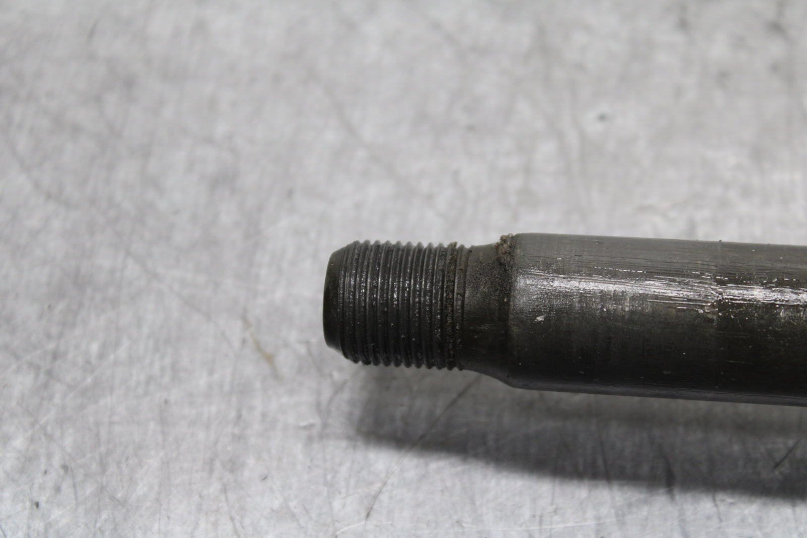 00-01 YAMAHA YZF R1 FRONT WHEEL RIM AXLE PIVOT BOLT BB755