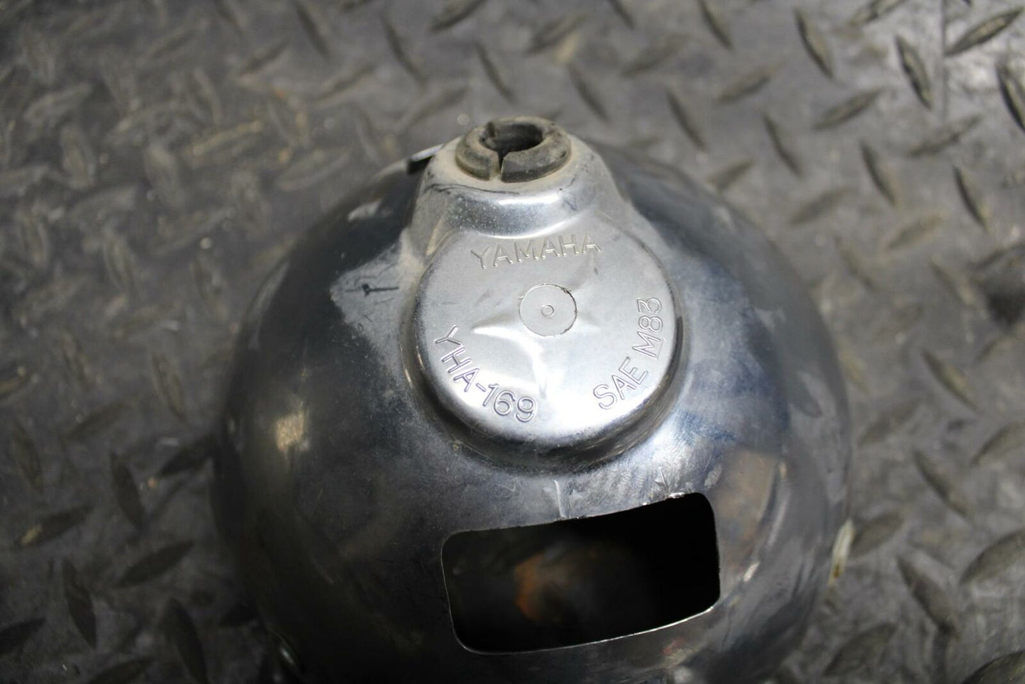 84-85 YAMAHA VIRAGO 1000 HEADLIGHT CASE HOUSING BUCKET BB173