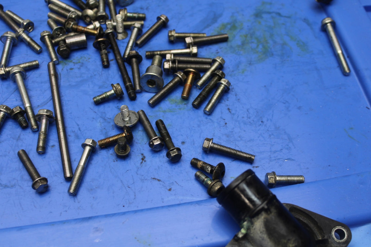 06-07 SUZUKI GSXR 600 ENGINE MOUNTING BOLTS HARDWARE MOTOR SCREWS BB848