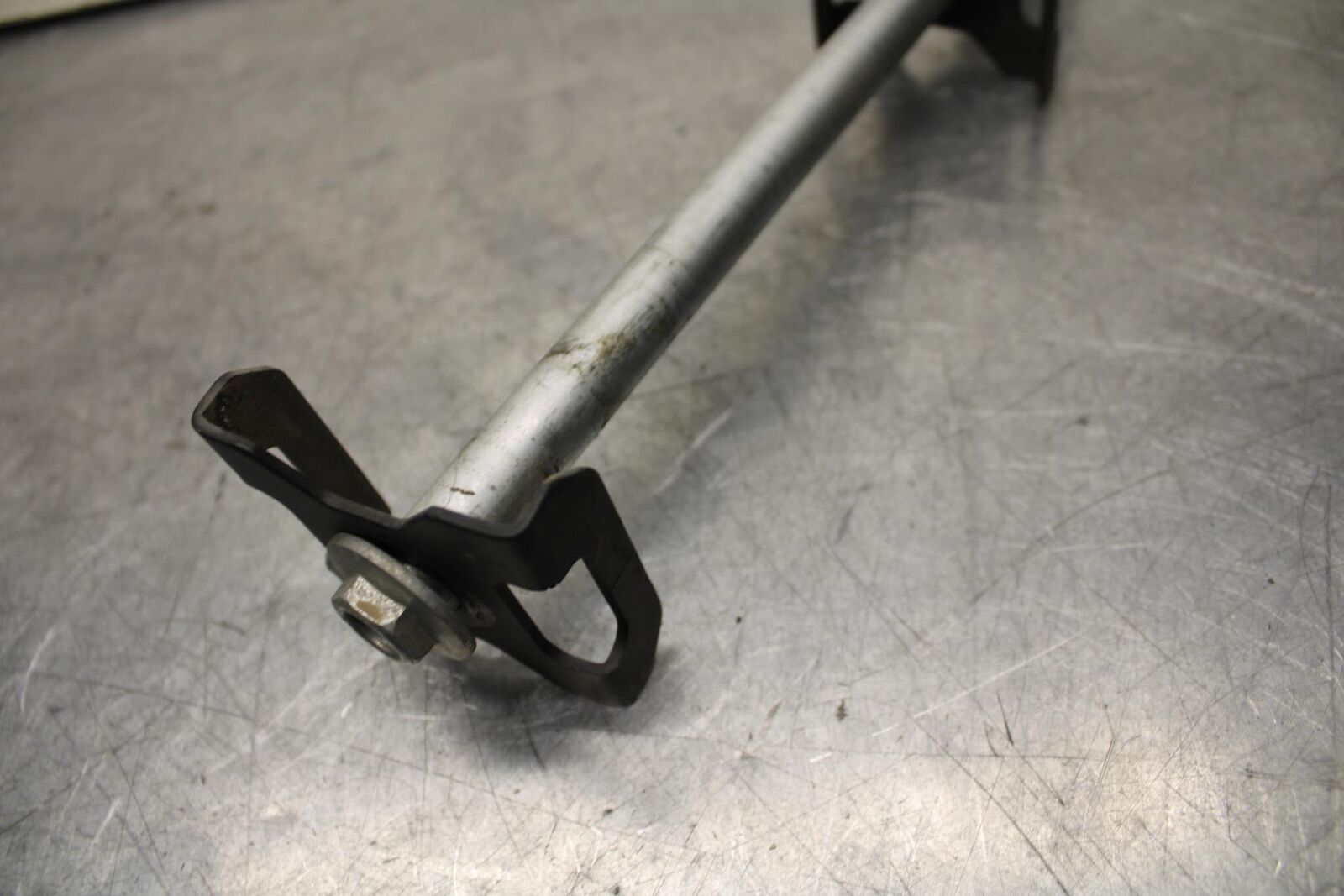 08-12 KAWASAKI NINJA 250R EX250J REAR AXLE BACK WHEEL RIM PIVOT BOLT AXEL BB612