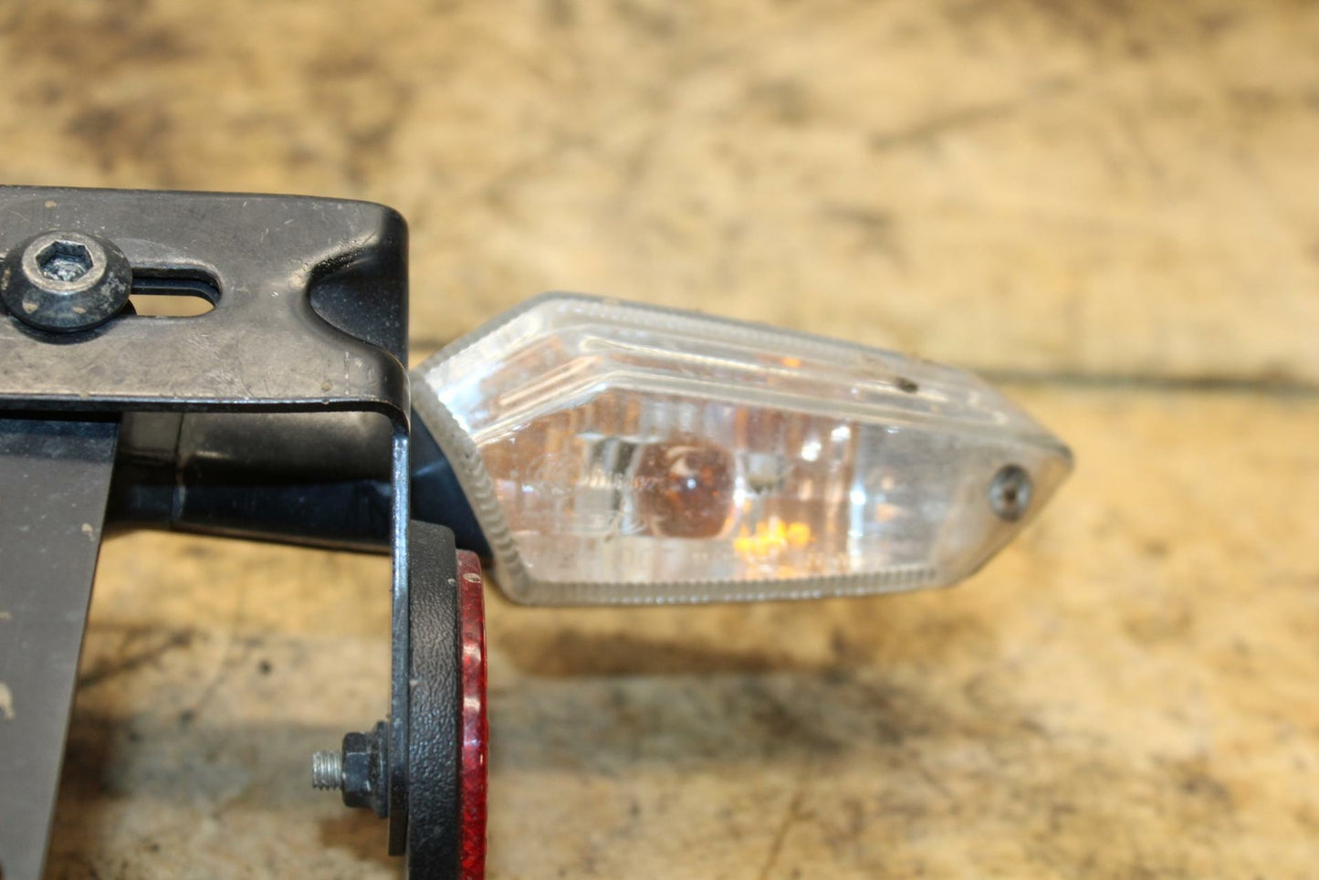 13-18 KAWASAKI NINJA ZX6R FENDER ELIMINATOR LICENSE PLATE BRACK / SIGNALS  BB349