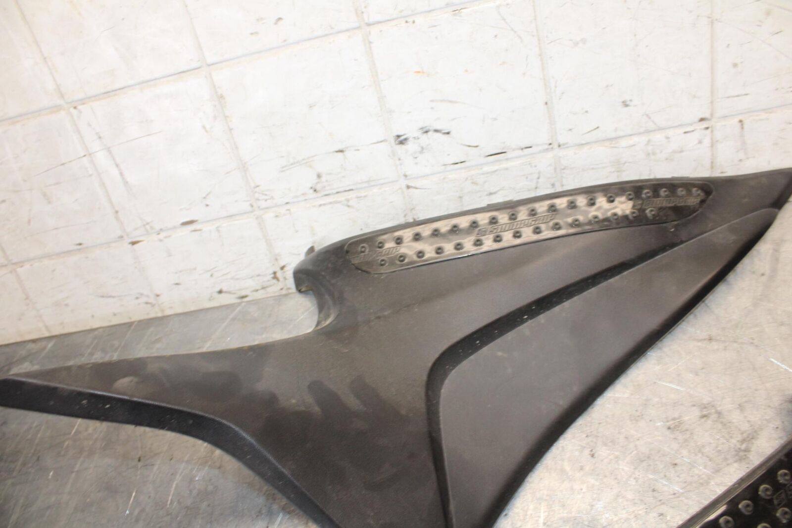 2011 Honda CBR600RR RIGHT LEFT GAS FUEL TANK PANELS COVERS TRIM SET COWLS  BB520