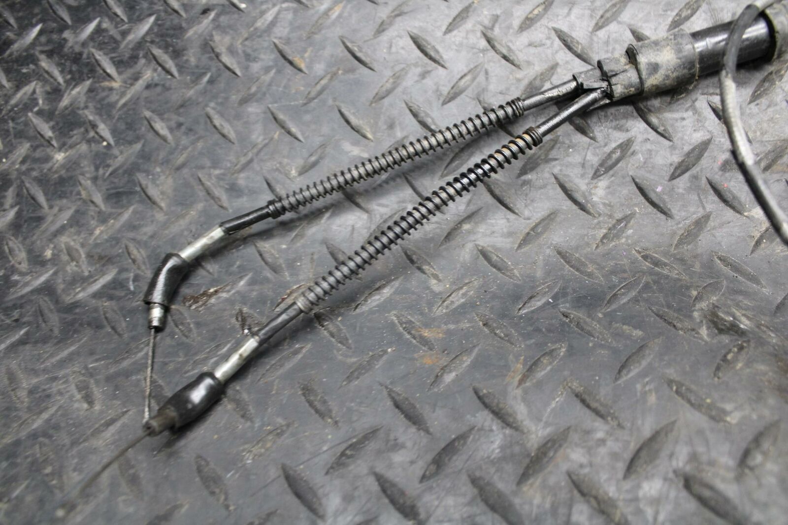2004 Yamaha Banshee 350 YFZ350 CLUTCH THROTTLE BRAKE CABLE LINE BB232